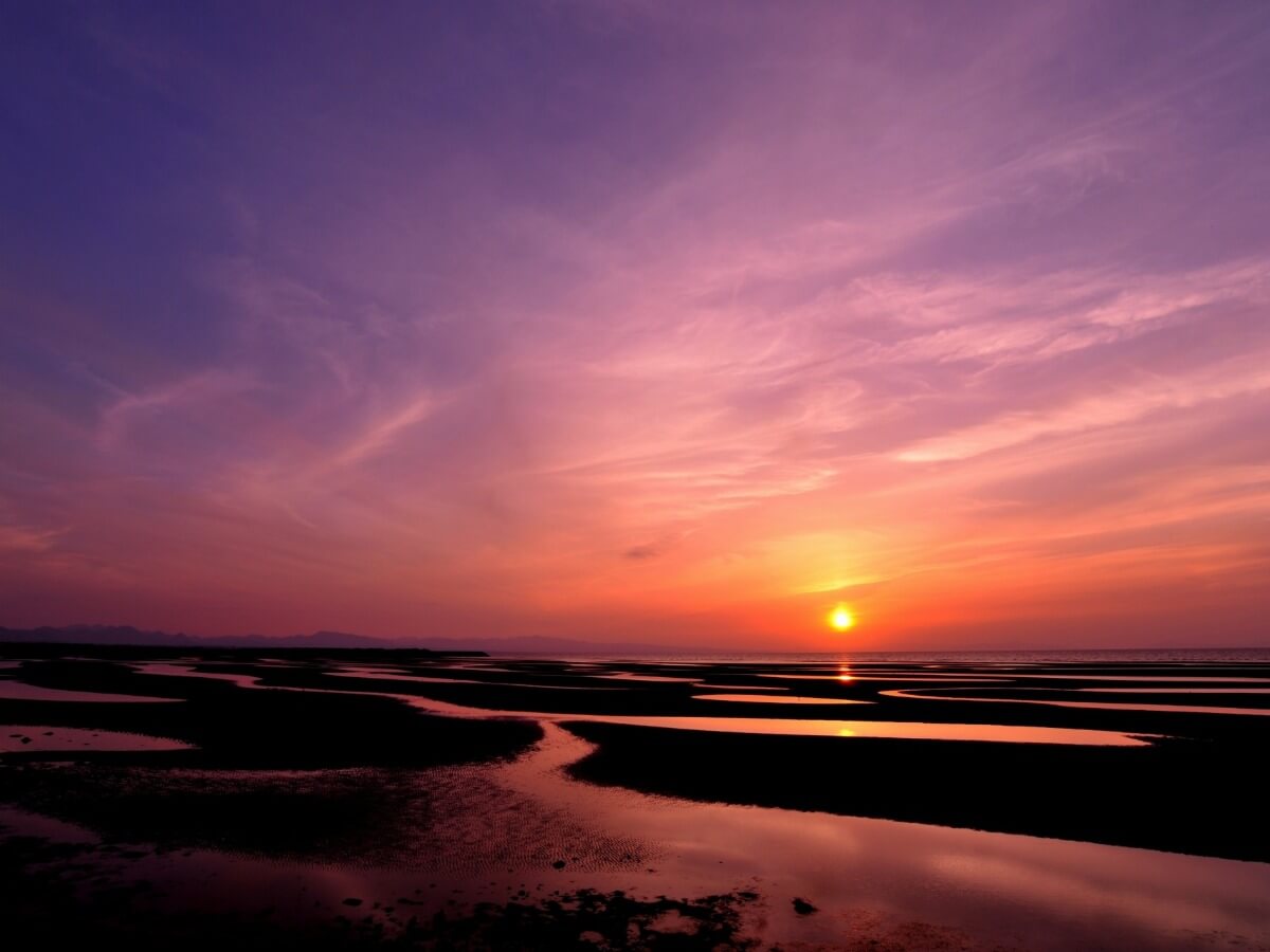 真玉海岸で夕日の絶景 干潮時期 日の入り時間や潮干狩り情報も紹介 Amatavi