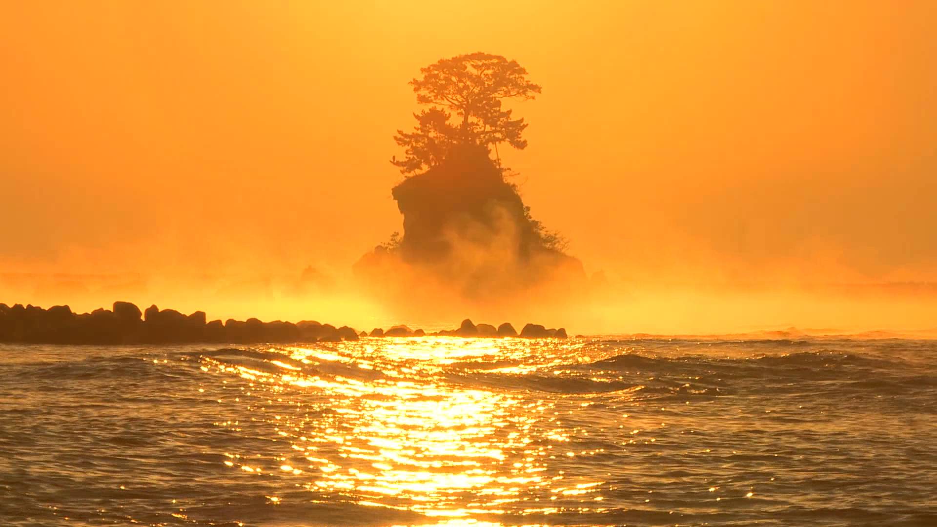 雨晴海岸は道の駅も立山連峰も気あらしも最高！！最強観光スポット