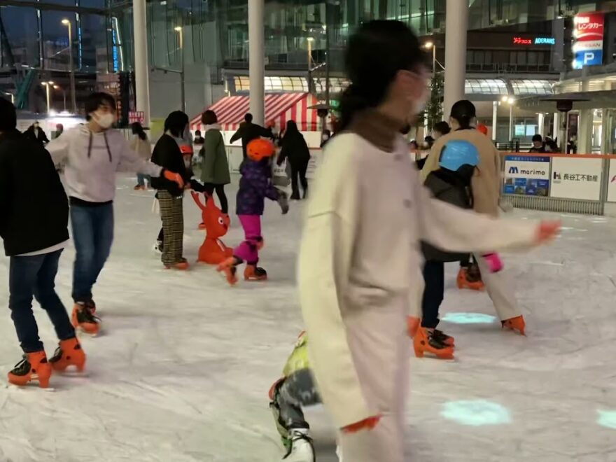 ハピテラス 屋根付き広場（福井県福井市） | 2022-23年街なかスケートリンク開催情報